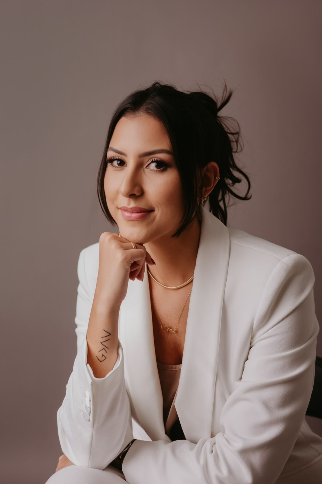 Dra. Thais Queiroz em atendimento
